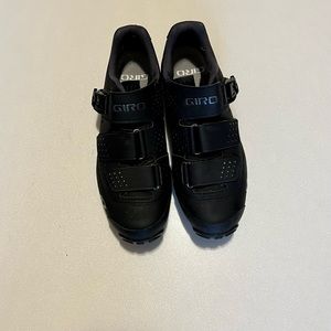 Giro Women’s Cycling Shoe Size 40 (women’s 8.5)